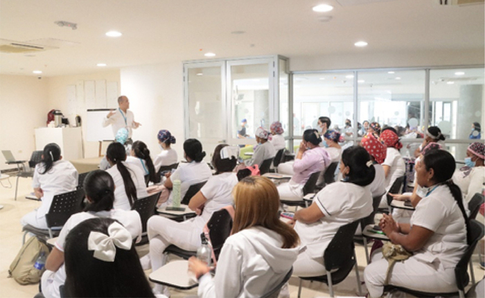 NOTICIA 4- El personal asistencial de la Clínica Médicos …….-04